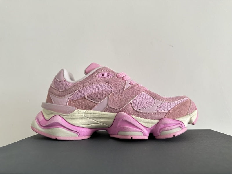 Men's and Women's New Casual Joker Sneakers Mesh Breathable Platform Shock-absorbing Running Shoes.