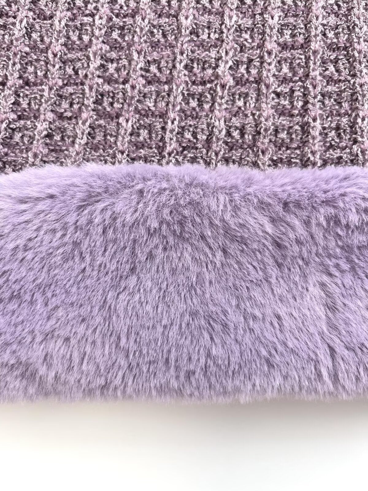 שמלת מיני סרוגה עם שרוולים קצרים ואופנתית לנשים בגימור דמוי פרווה