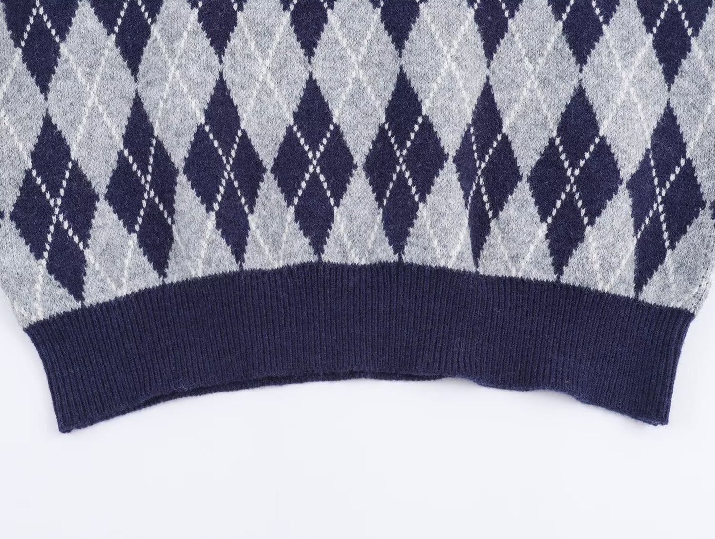 Women's comfortable casual O Neck argyle knitted sweater