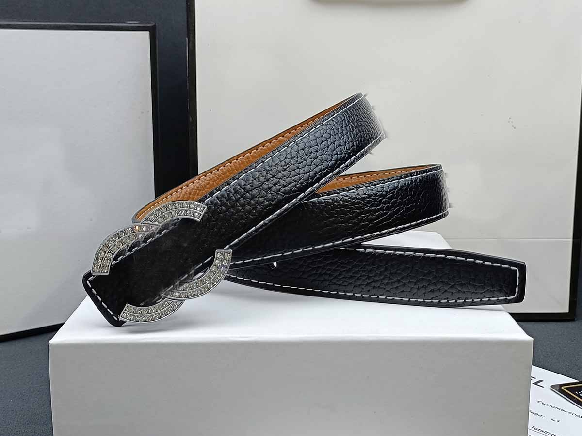 Women's New Fashion Joker Rhinestone Decorative Gold and Silver Buckle Belt Belt With a box