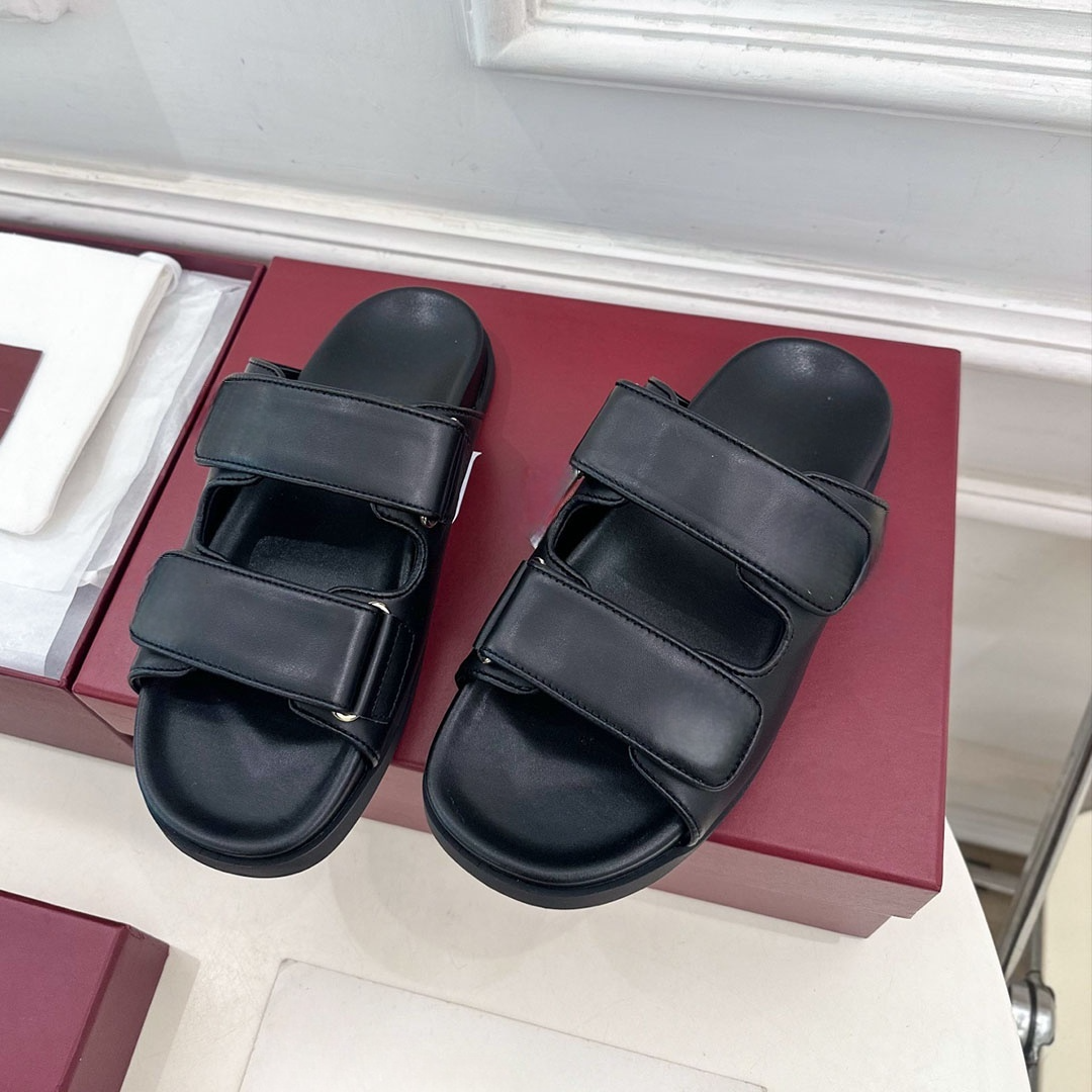 2026 women's new rhinestone decorative hook and loop beach sandals With shoe box