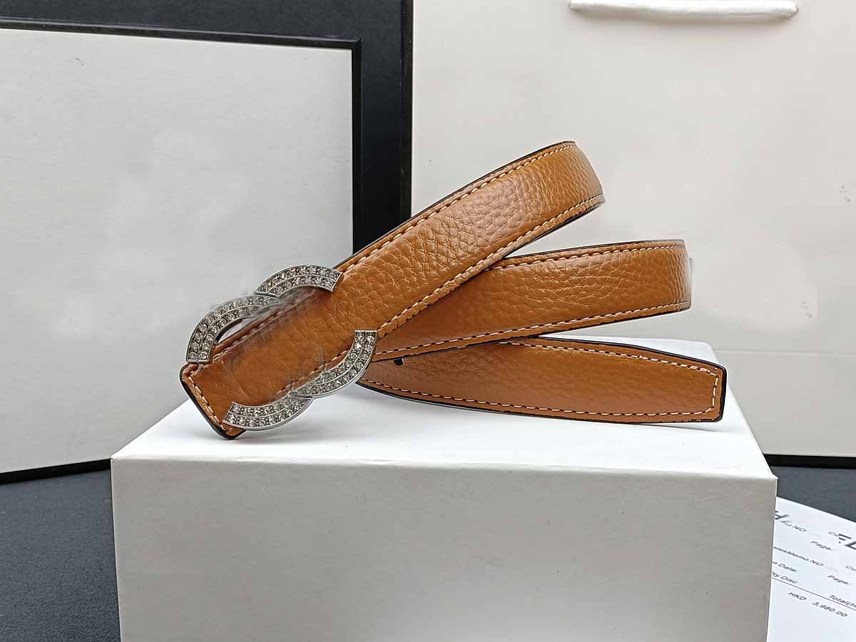 Women's New Fashion Joker Rhinestone Decorative Gold and Silver Buckle Belt Belt With a box