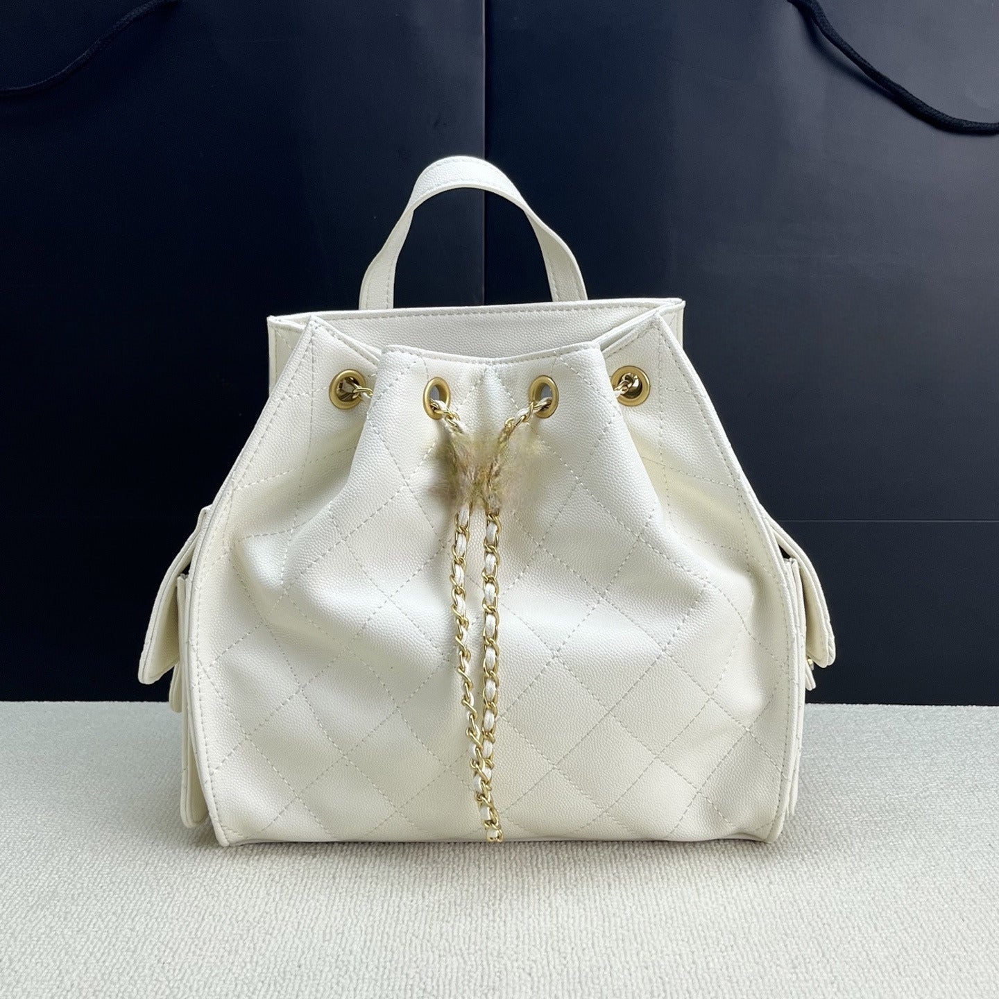 Women's new Joker high-capacity suede leather drawstring chain design backpack