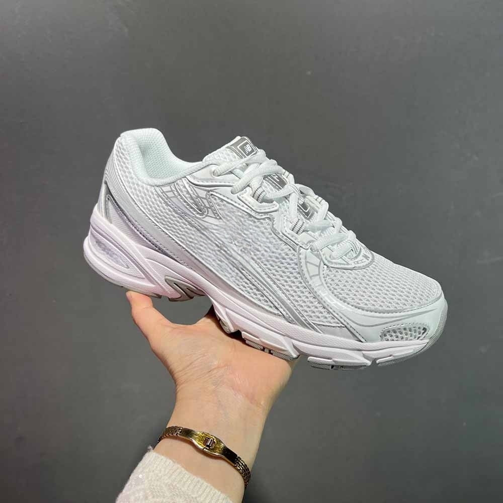 Men and Women with The Same New Casual Joker Sneakers Mesh Breathable Sports Jogging Shoes.