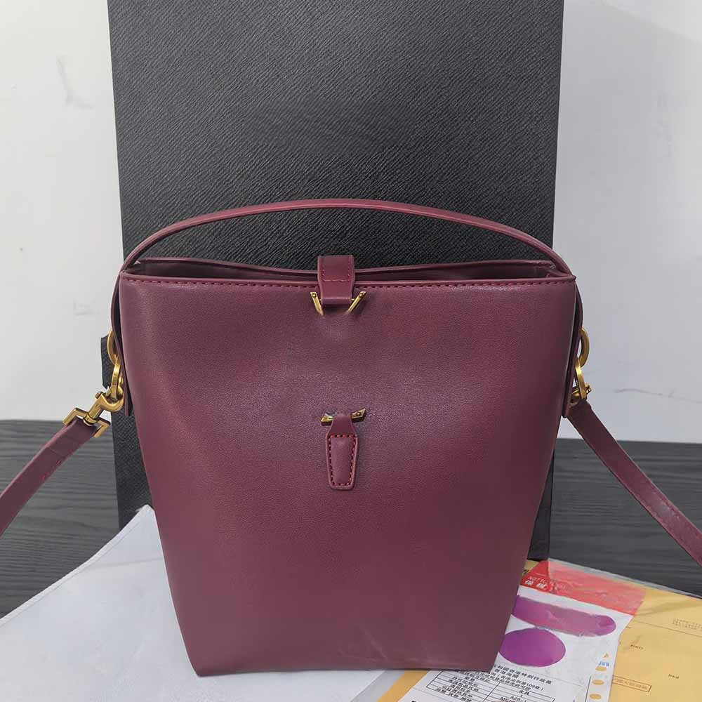 תיק דלי לנשים עם קופסה, תיק אופנה חדשה עם קיבולת גדולה של ג'וקר ואביזרים של אותיות