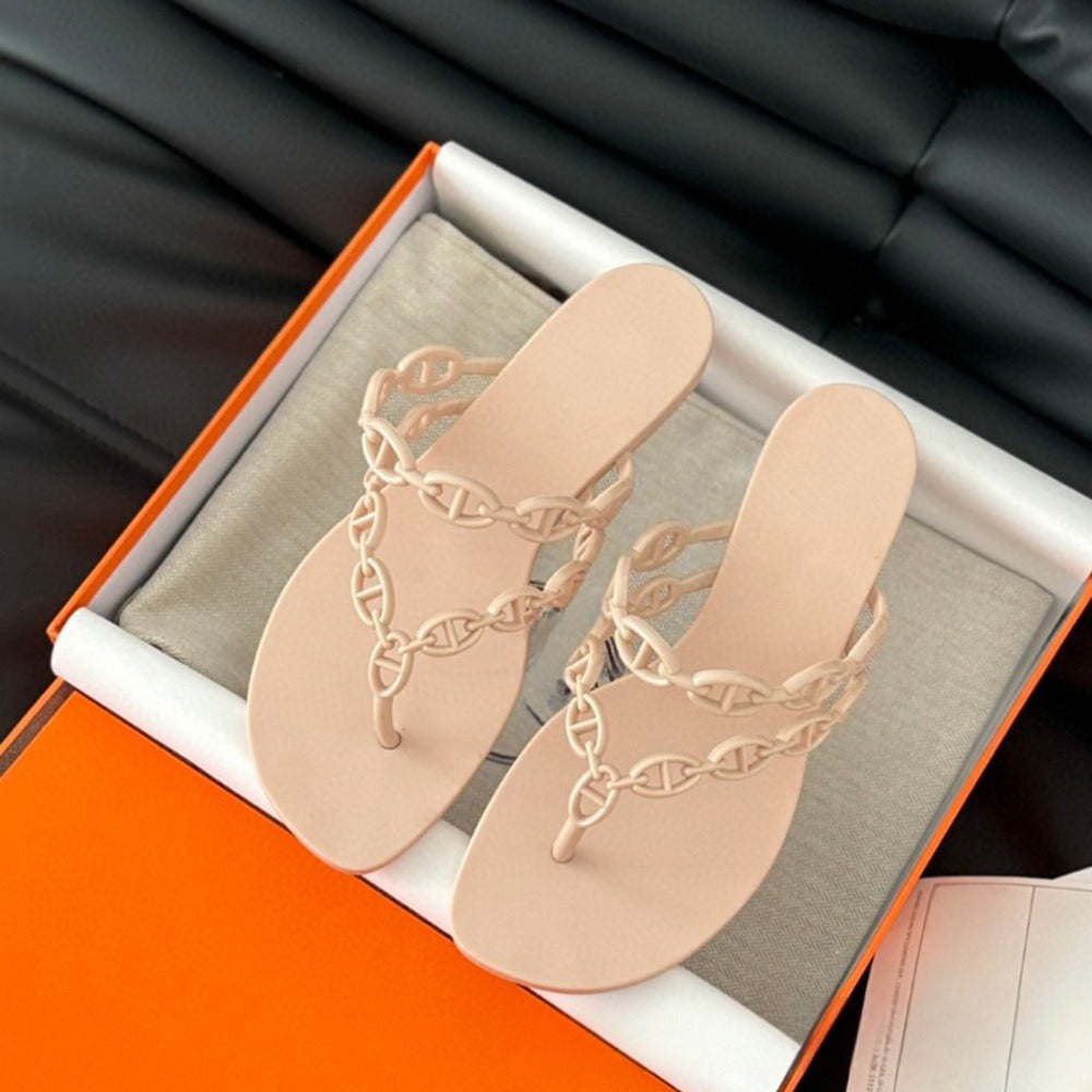 Women's new versatile flip-flops low-heeled sandals have a shoe box