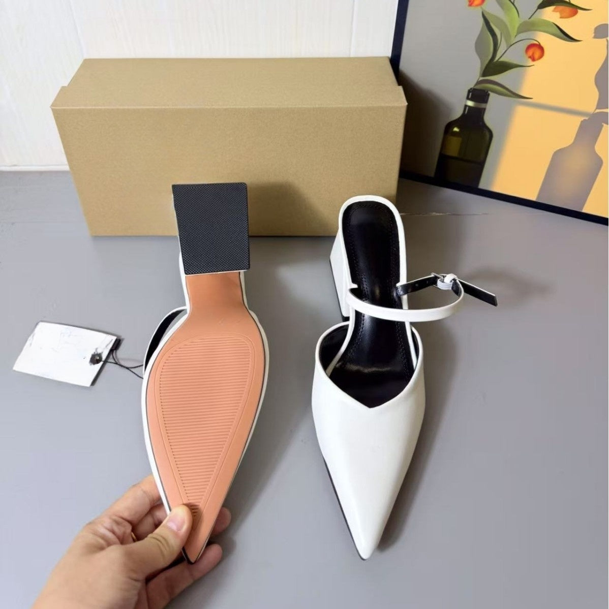 Women's New Fashion Joker White Baotou Shallow-mouthed Pointed Heel with Buckle and Thick High-heeled Sandals.