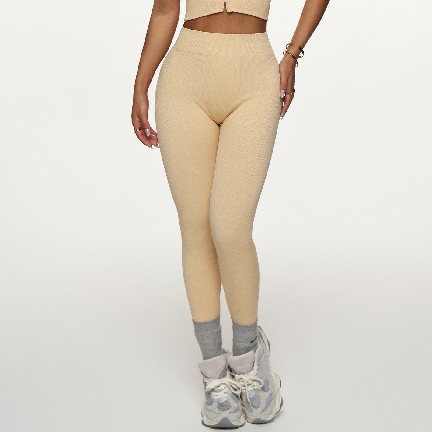 Women's New Fashion Joker Sports Bra Yoga Pants Long-sleeved Jacket Short-sleeved Tight Training Vest Six-piece Yoga Clothes.