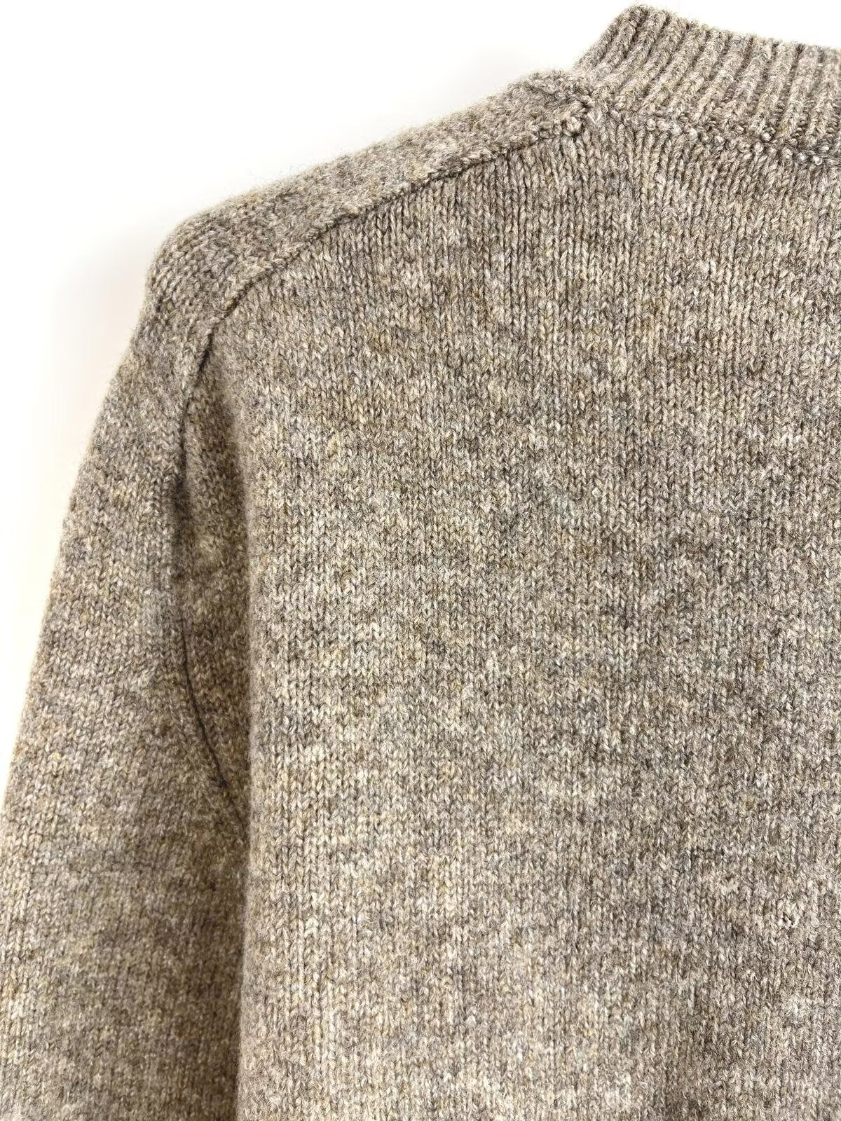 קרדיגן סרוג קצר עם צווארון O ושרוולים ארוכים לנשים