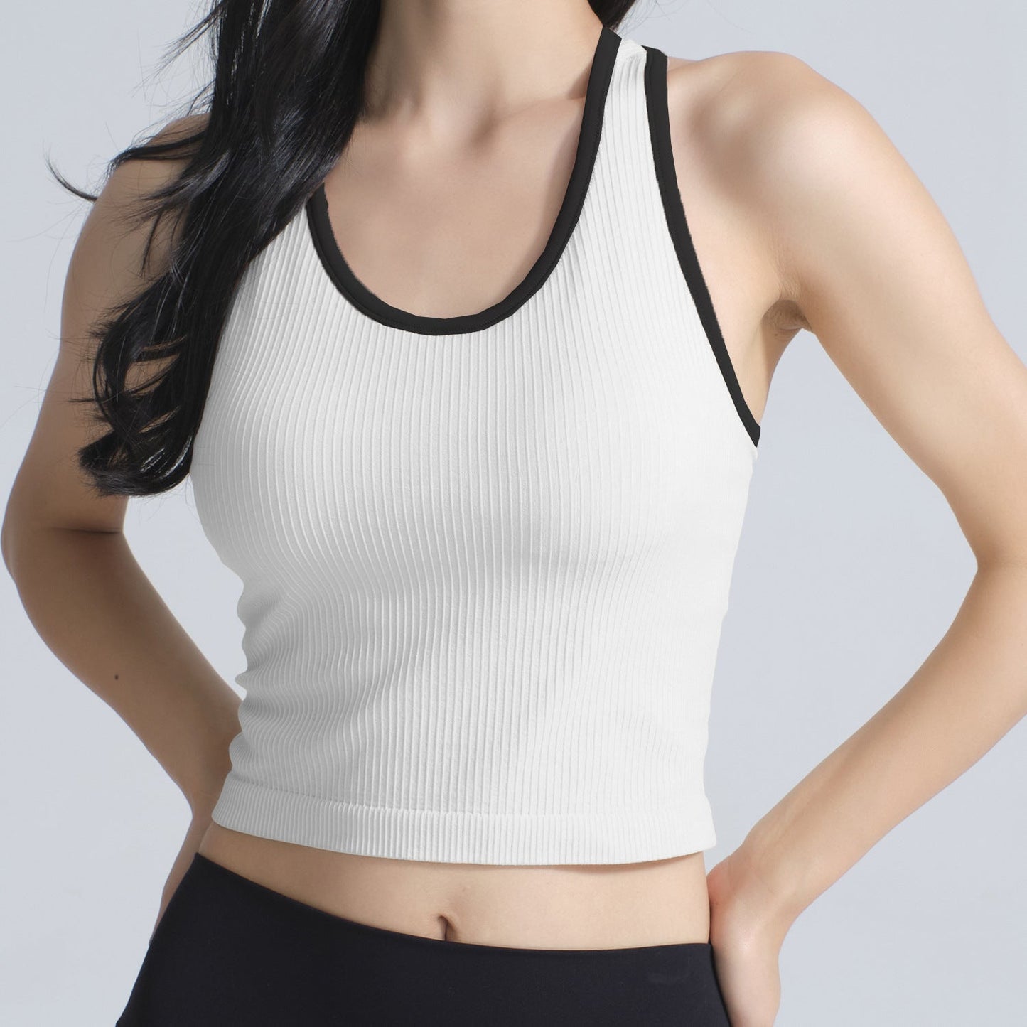 LU יוגה אופנתית חדשה לנשים גופיית Ebb בצבע עירום צמודה עם כרית חזה חזייה כושר אני-מילה יפה רע מזל. תחתונים נעים 