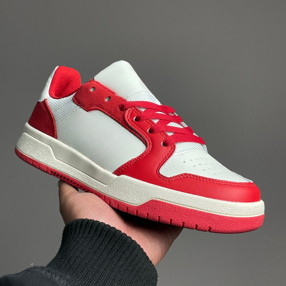 2026 new Joker casual breathable sports shoes have a shoe box