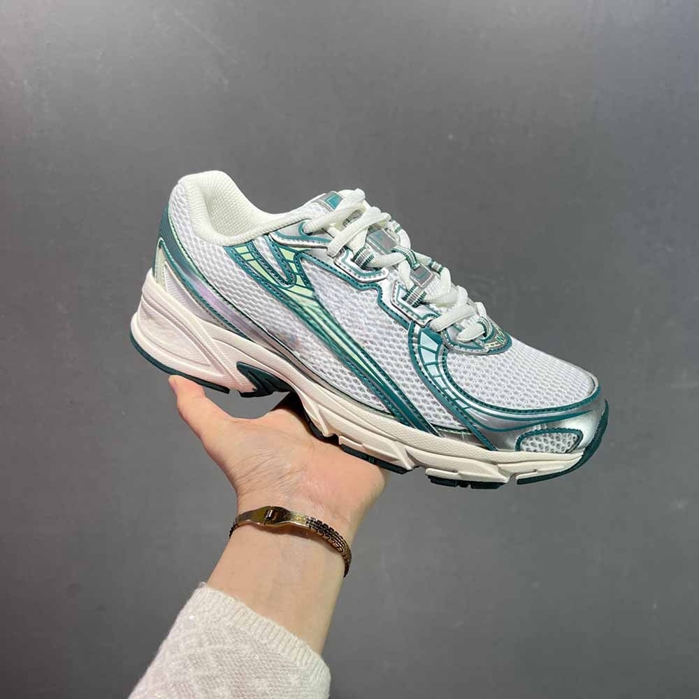 Men and Women with The Same New Casual Joker Sneakers Mesh Breathable Sports Jogging Shoes.