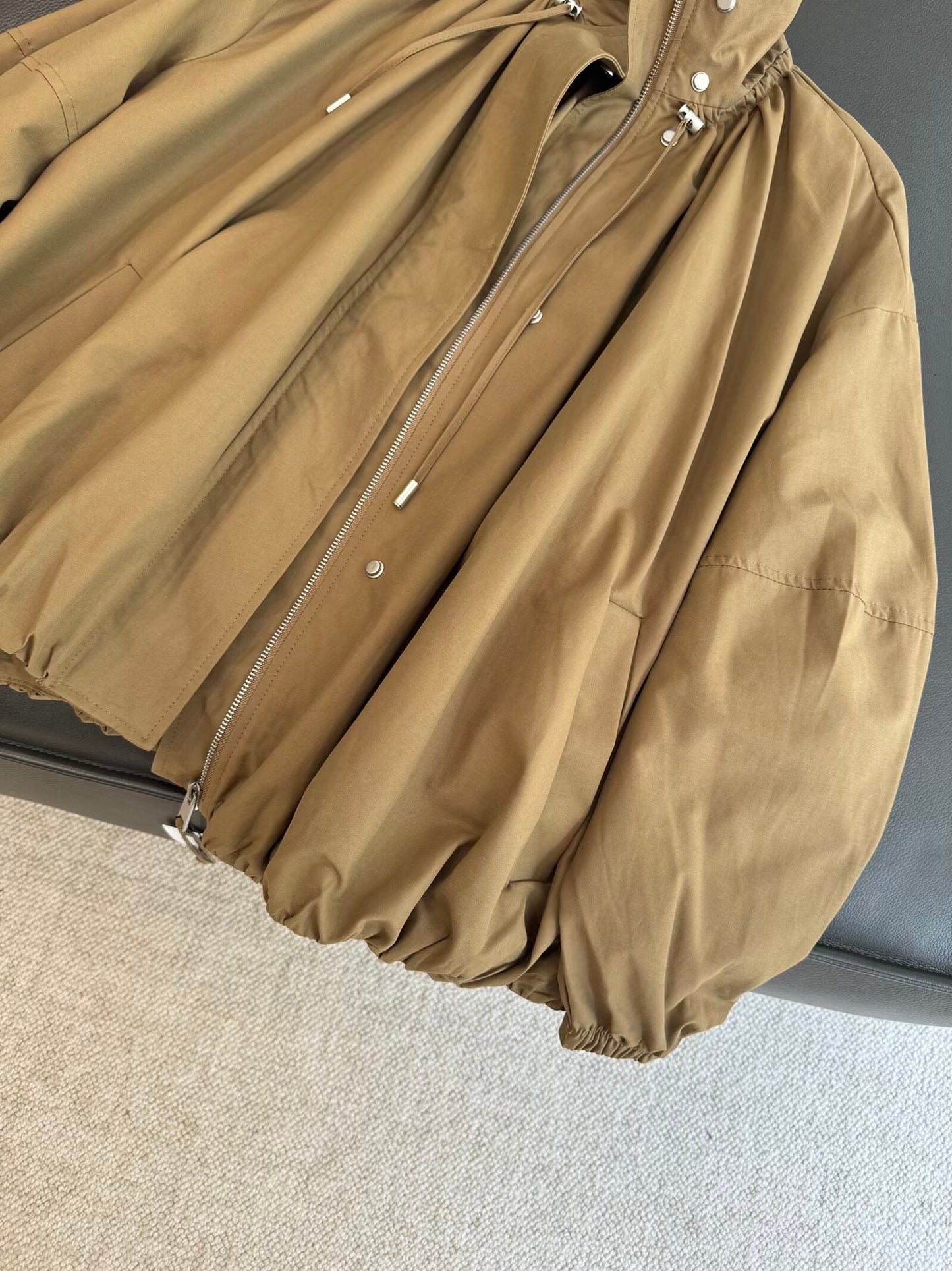 מעיל טיסה קפלים עם צווארון עומד רופף חדש לנשים