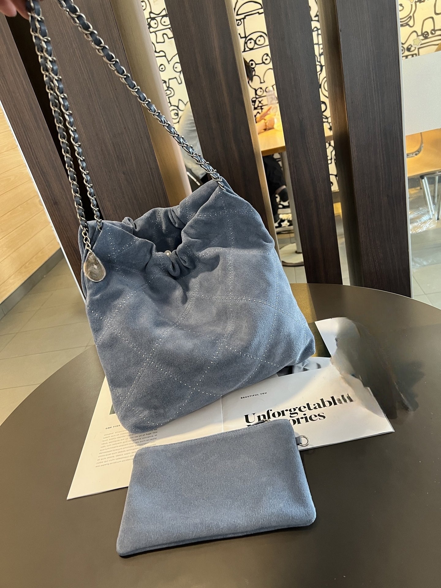 Women's New Joker Large-capacity Suede Drawstring Chain Design Rivet Decorative Shoulder Bag