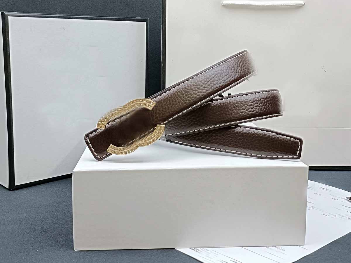 Women's New Fashion Joker Rhinestone Decorative Gold and Silver Buckle Belt Belt With a box