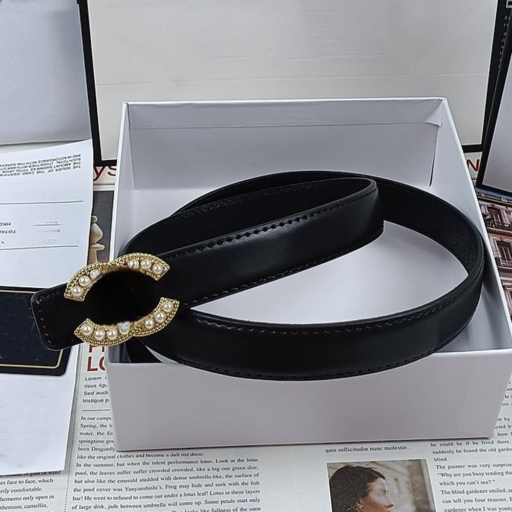 Women's new Joker artificial pearls are decorated with exquisite thin belts With a box.