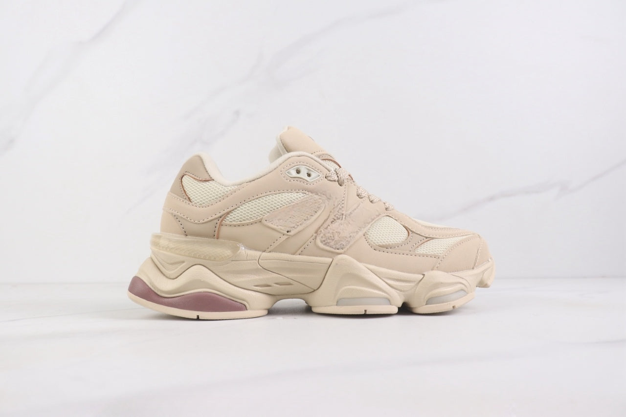 Men and Women with The New Casual Joker Sneakers Retro Shock-absorbing Running Shoes Fabric Material Daddy Shoes.