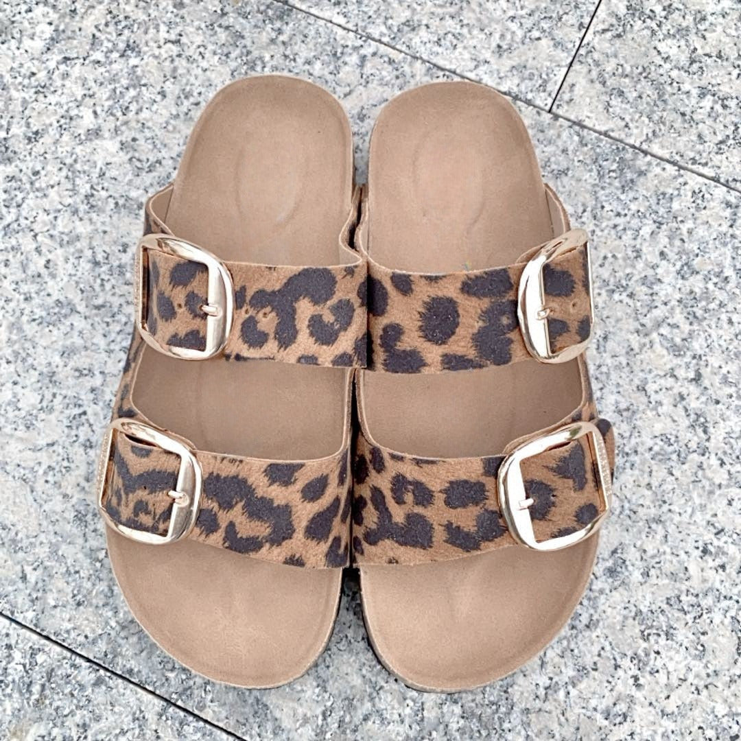 Women's New Fashion Joker Casual Double Buckle Design Thick Soled Slippers Have A Shoe Box.