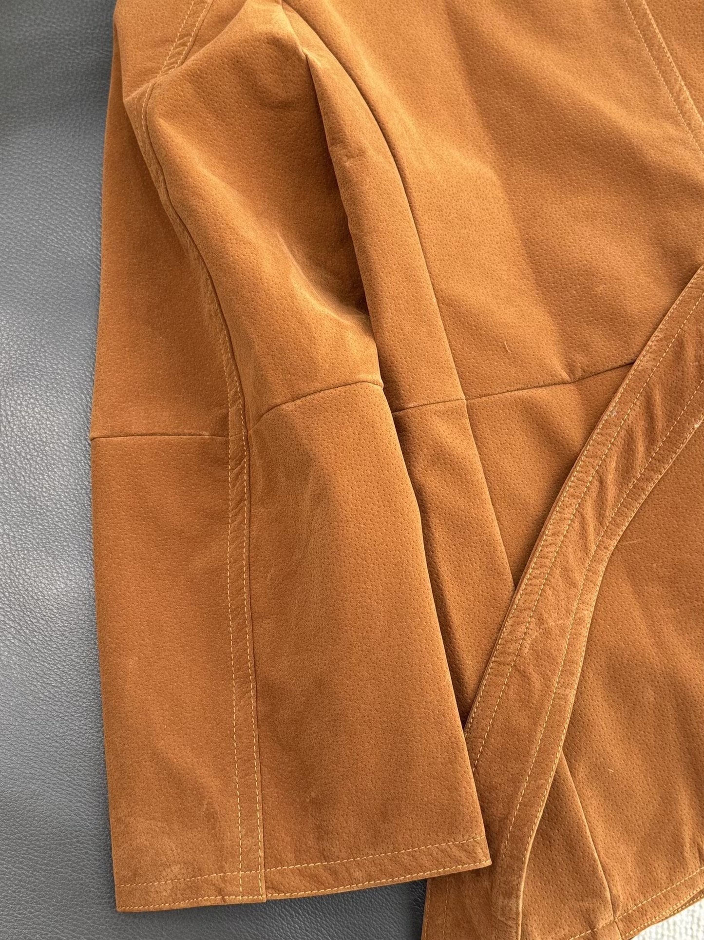 ז'קט חליפה מזמש רופף לנשים לשנת 2025 עם חגורה