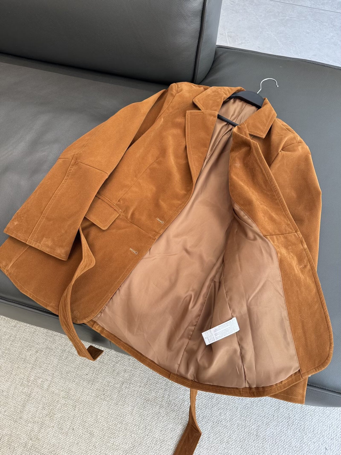 ז'קט חליפה מזמש רופף לנשים לשנת 2025 עם חגורה