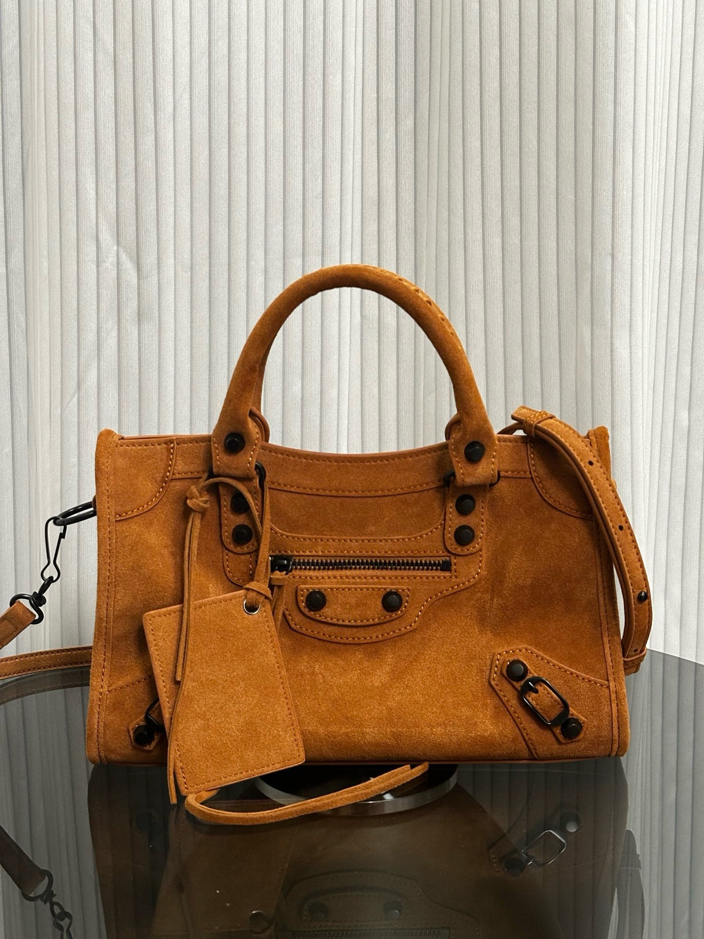 Women's New Fashion Joker Large-capacity Retro Zipper Rivet Decorative Shoulder Bag Messenger Bag