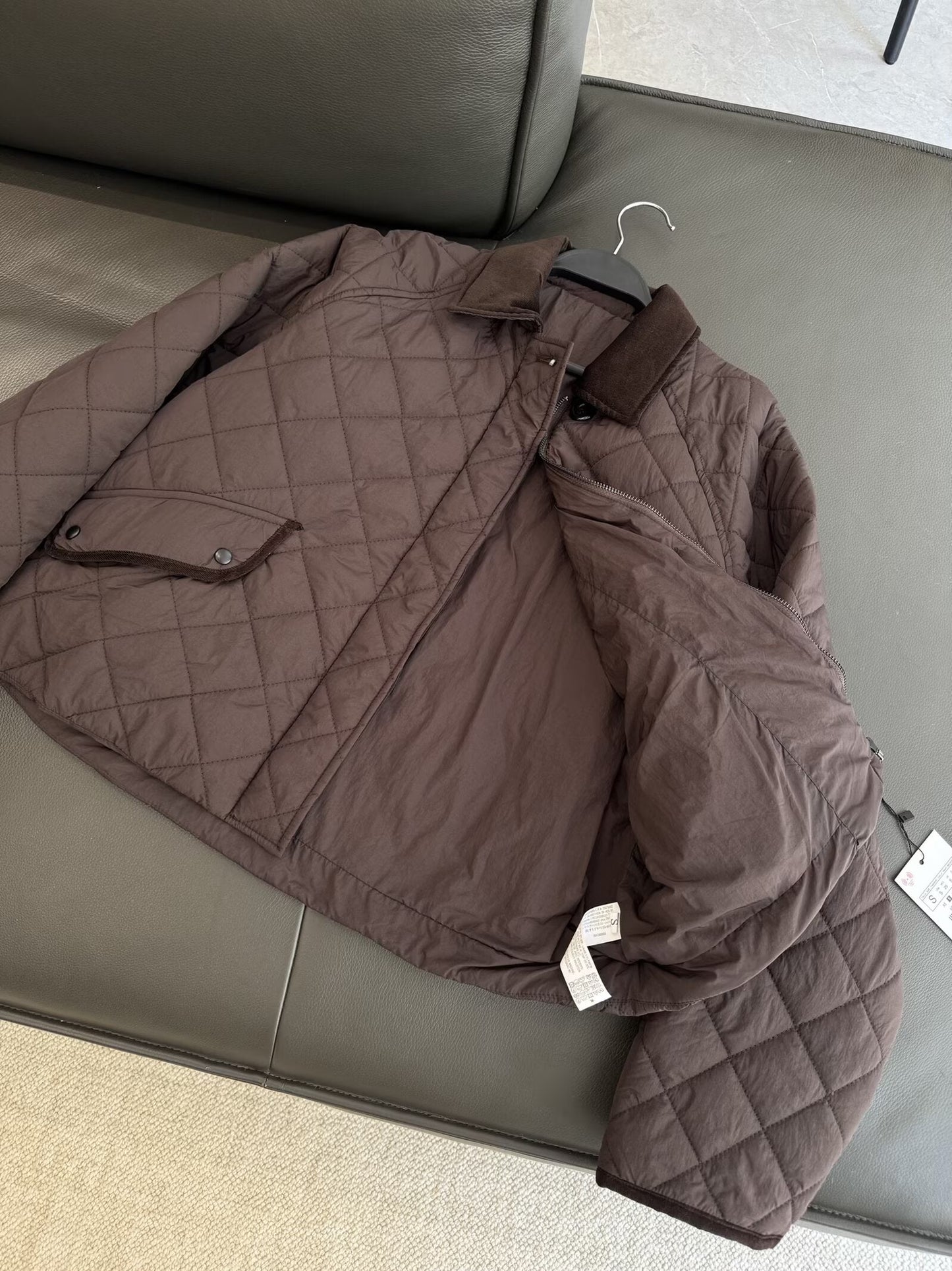 ז'קט קורדרוי עם דש אלכסוני בגזרת יהלומים רופפת לנשים, אופנת חורף