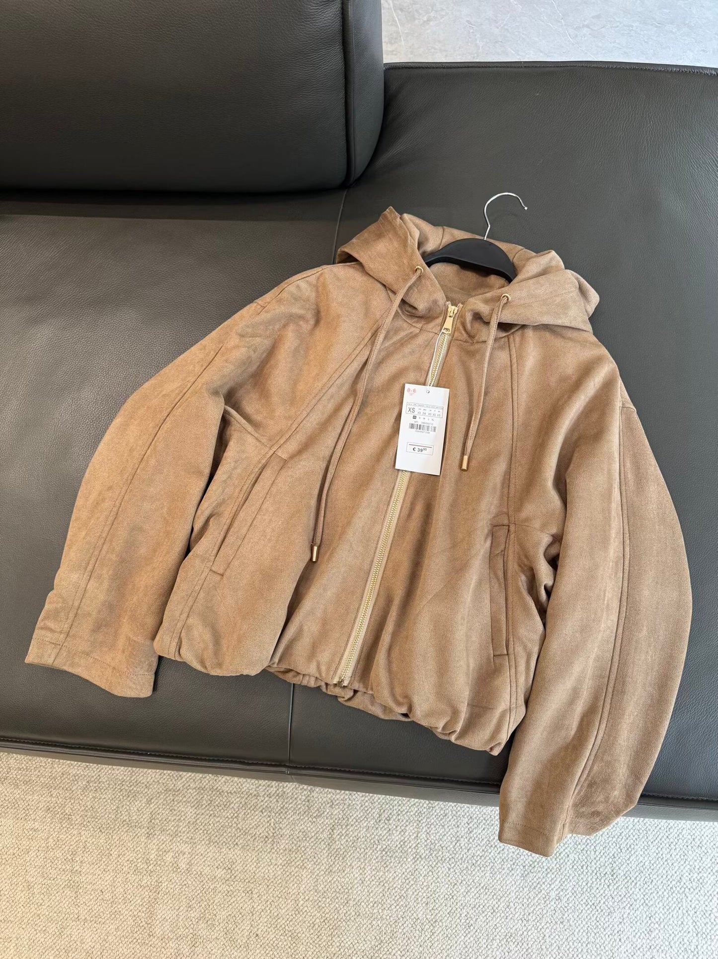 מעיל טיסה עם קפוצ'ון וטקסטורת זמש אופנתית חדשה לנשים