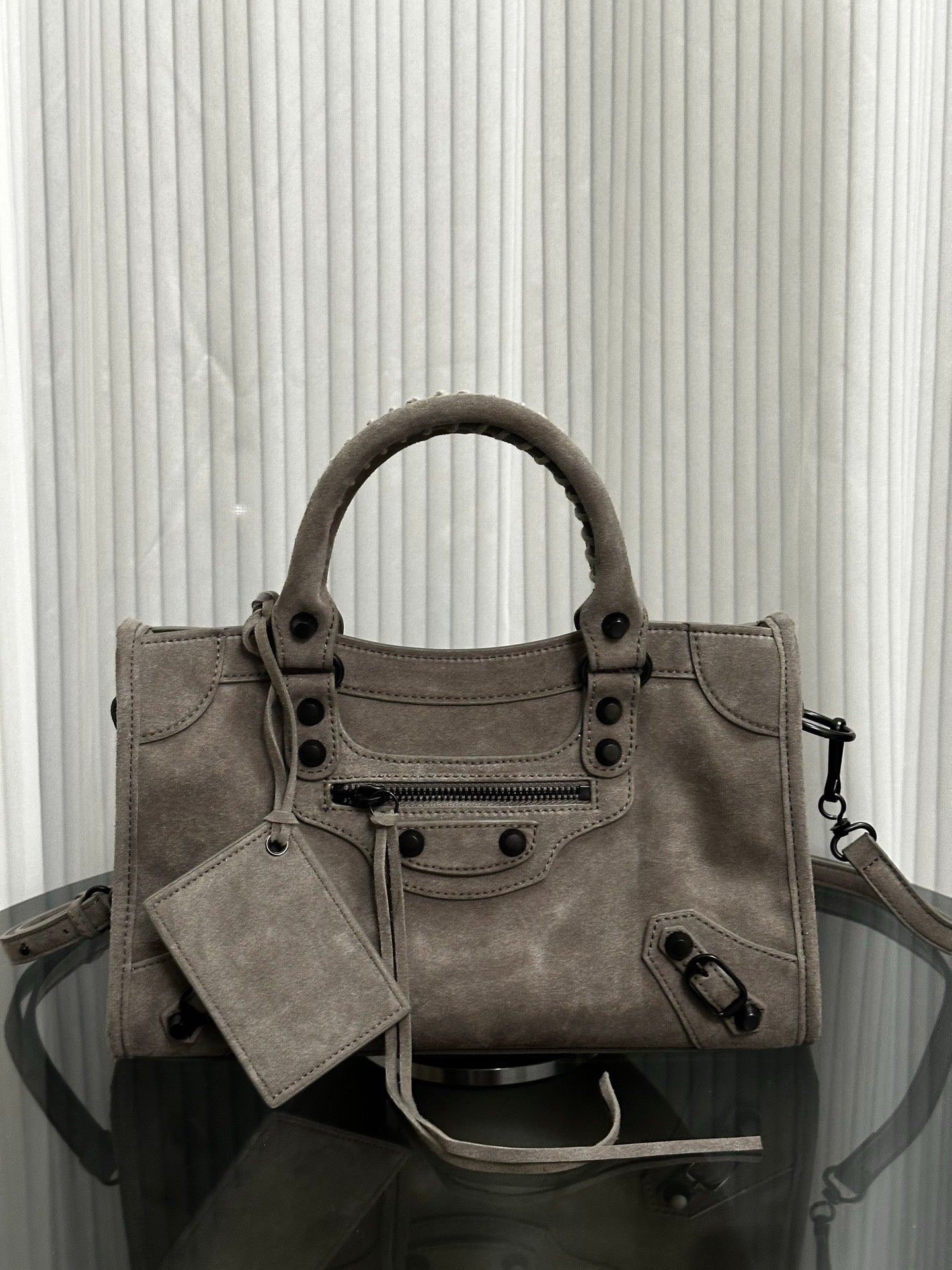 Women's New Fashion Joker Large-capacity Retro Zipper Rivet Decorative Shoulder Bag Messenger Bag