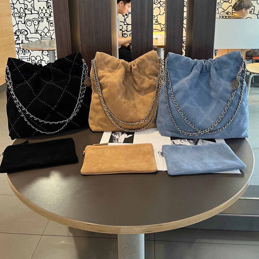 Women's New Joker Large-capacity Suede Drawstring Chain Design Rivet Decorative Shoulder Bag