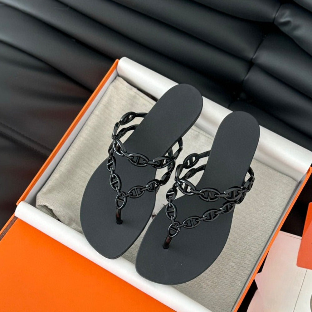 Women's new versatile flip-flops low-heeled sandals have a shoe box