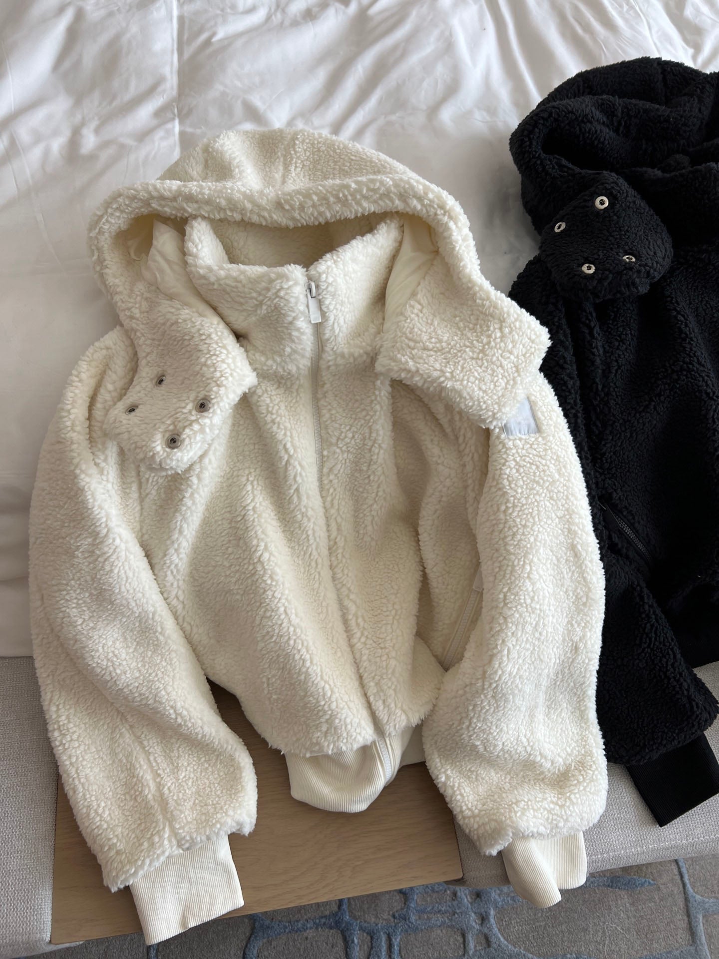 ז'קט קצר צמר כבש רב-תכליתי ואופנתי לנשים