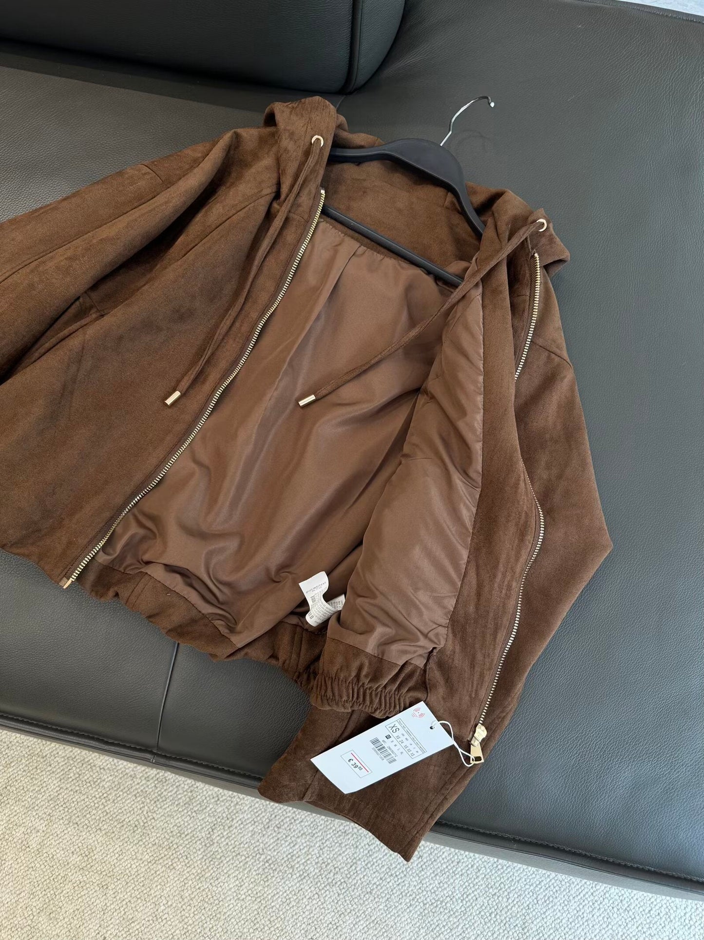 מעיל טיסה עם קפוצ'ון וטקסטורת זמש אופנתית חדשה לנשים