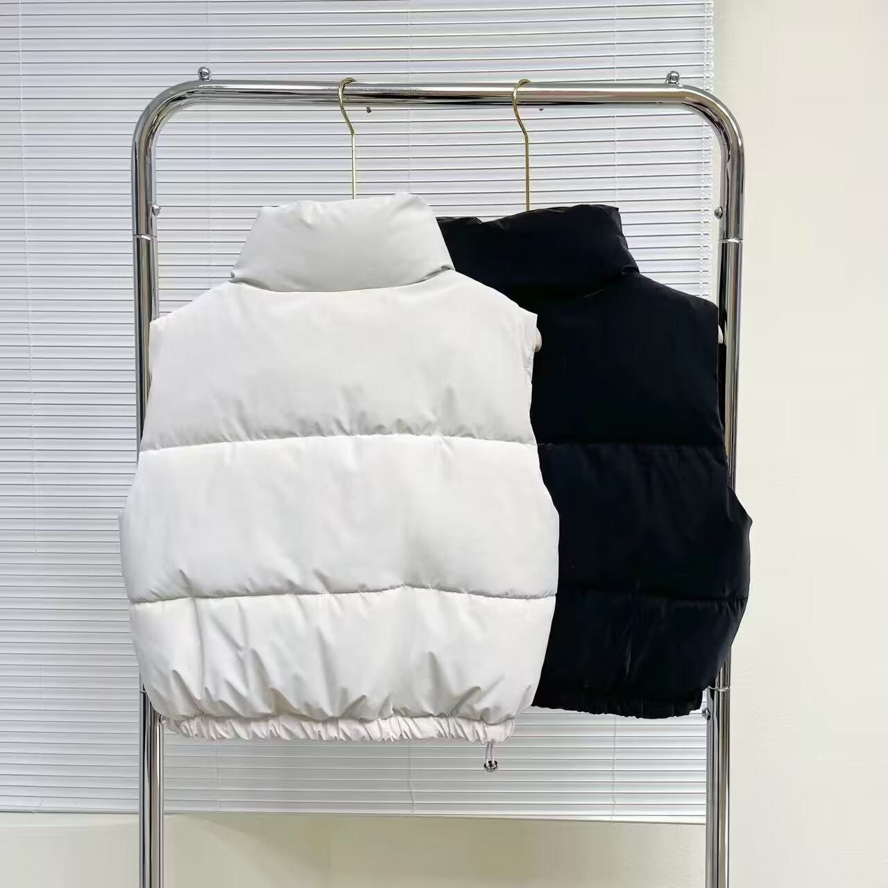 Women's short standing collar sleeveless cotton vest