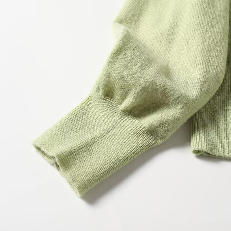 Women's autumn fashion casual long sleeved knitted cardigan