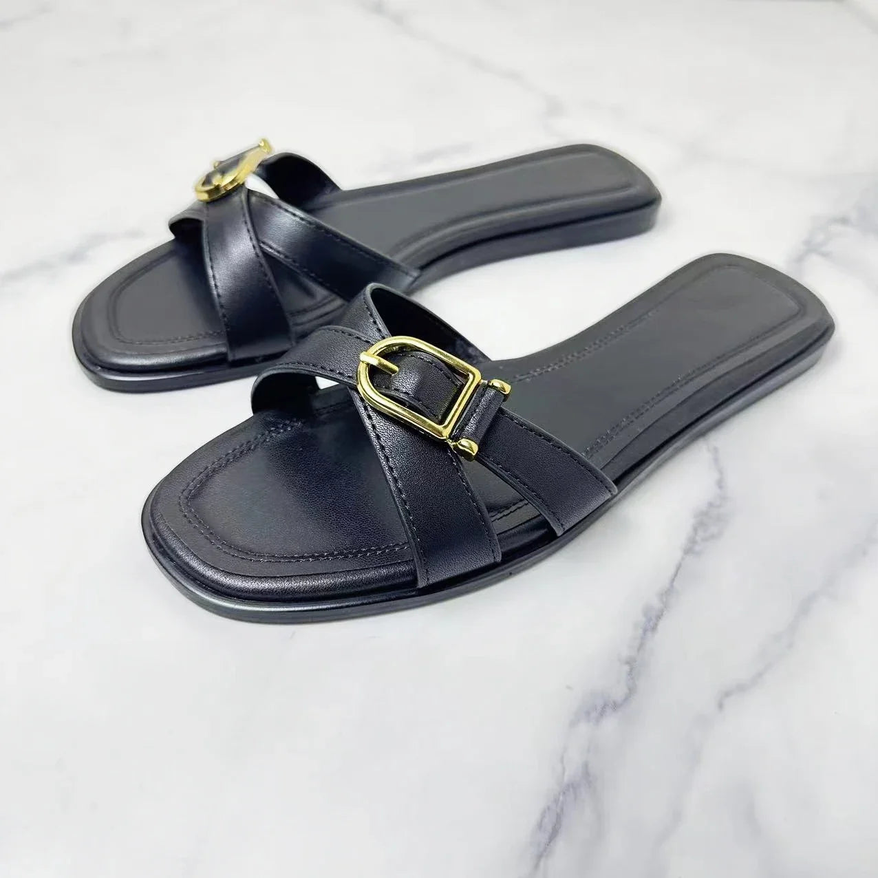 New 2024 Fashion Women's Flat Slippers Square Head Joker Cross Belt Travel Leisure Slippers Women