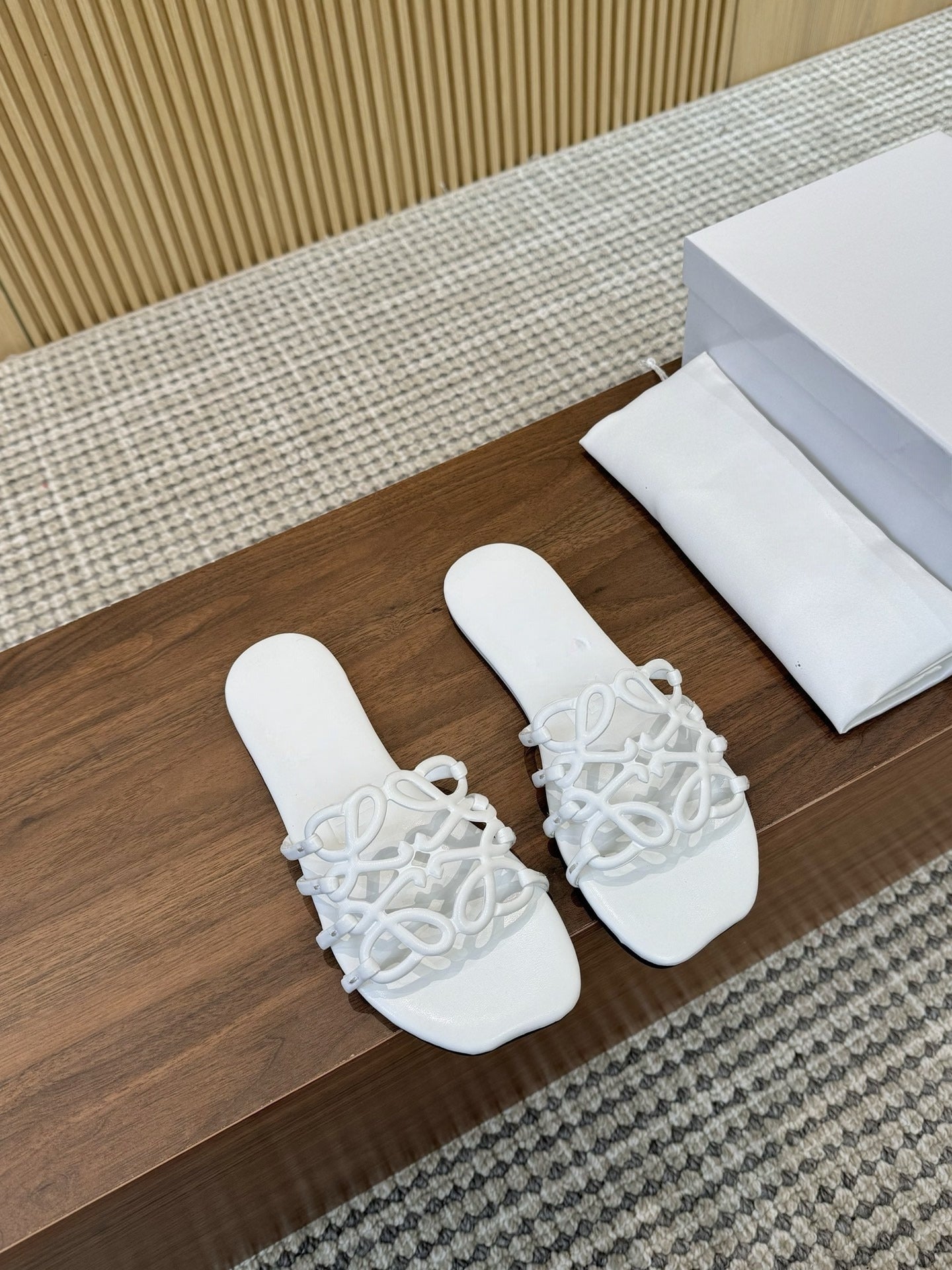 Women's new fashion Joker hollow design thin bottom flat slippers sandals  have a shoe box