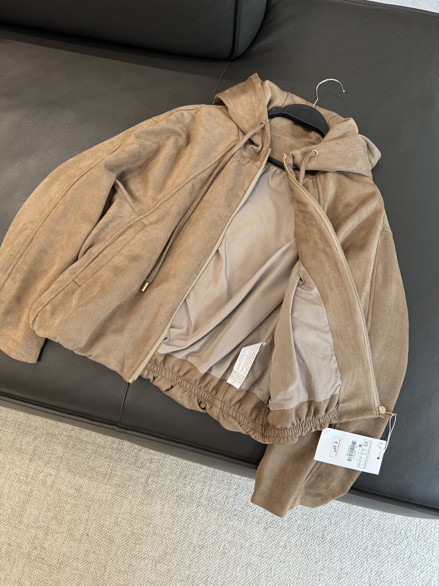 מעיל טיסה עם קפוצ'ון וטקסטורת זמש אופנתית חדשה לנשים