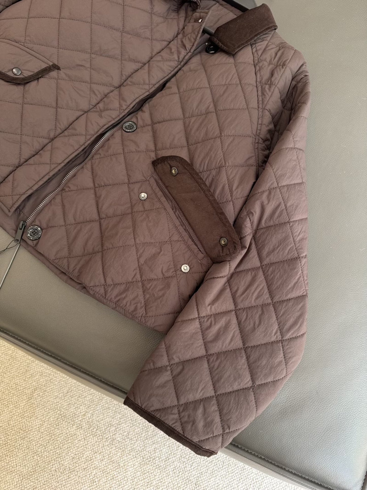 ז'קט קורדרוי עם דש אלכסוני בגזרת יהלומים רופפת לנשים, אופנת חורף