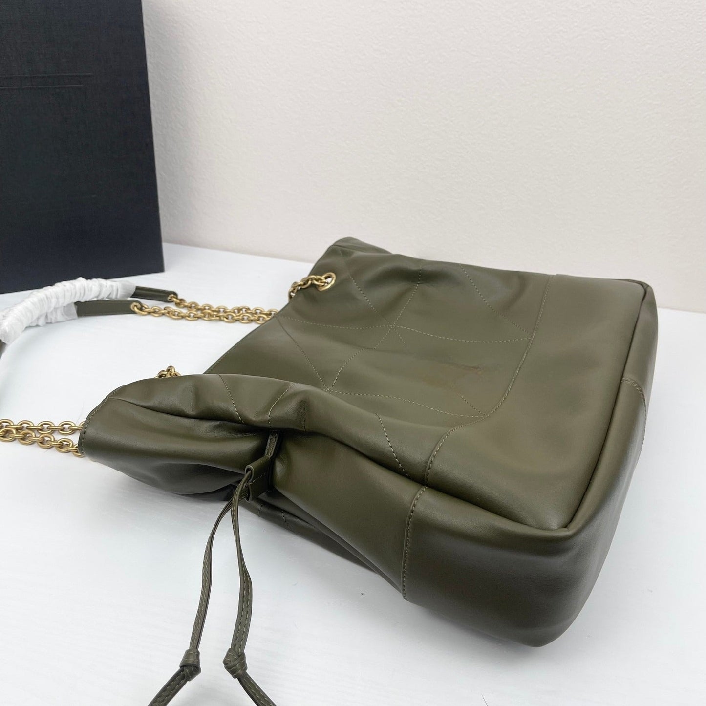 Women's New Fashion Joker Large Capacity Metal Chain Shoulder Strap with Wallet Shoulder Bag.