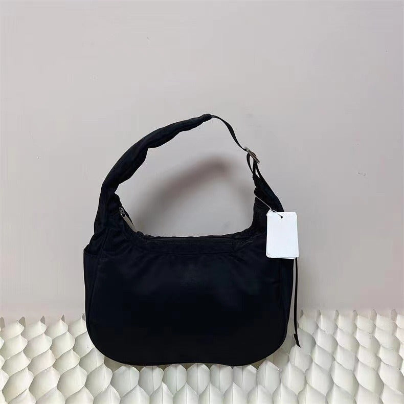 LU Women's new versatile horn bag shoulder bag