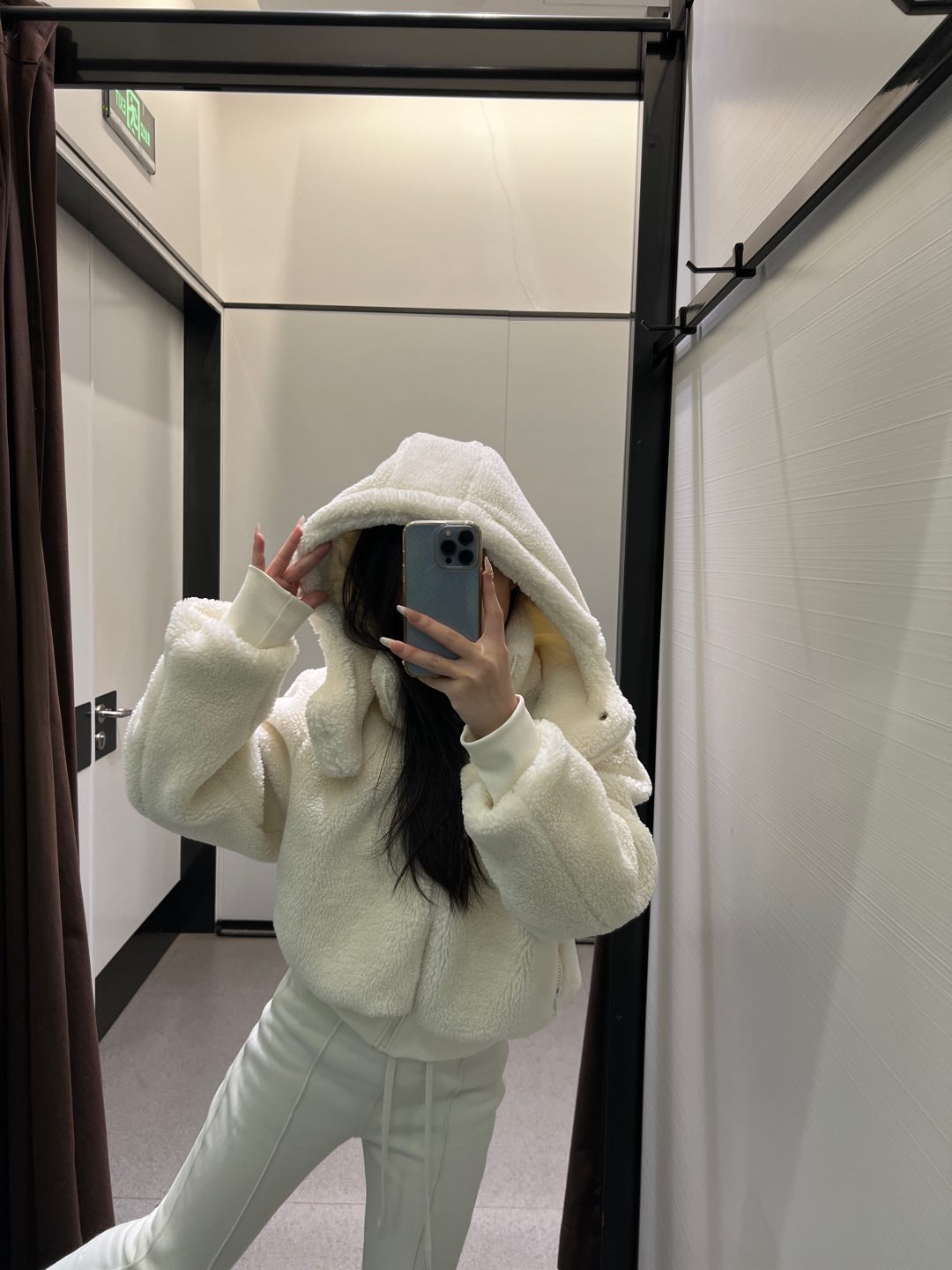 ז'קט קצר צמר כבש רב-תכליתי ואופנתי לנשים