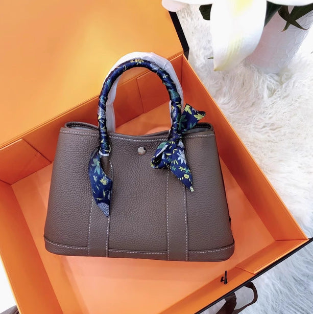 תיק יד חדש לנשים מעור ליצ'י בצבעי משי עם קיבולת גדולה, תיק יד כתף תלוי על הכתף 