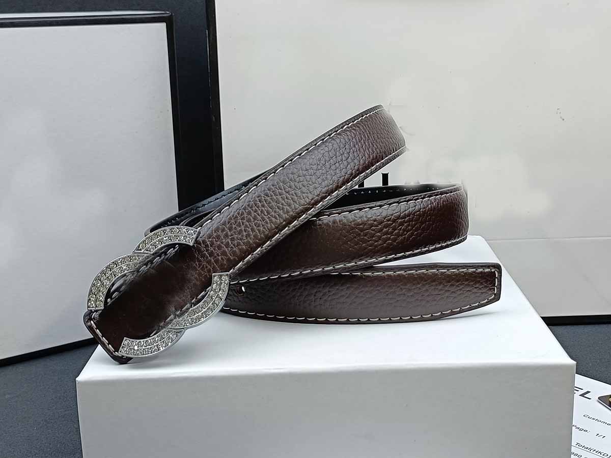 Women's New Fashion Joker Rhinestone Decorative Gold and Silver Buckle Belt Belt With a box