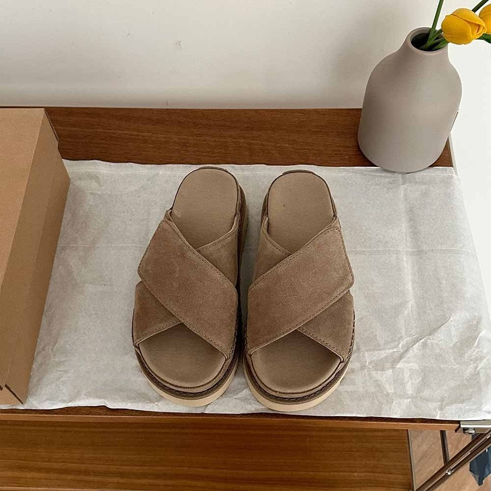 Women's New Fashion Joker Casual Hook and Loop Cross Design Platform Sandals Slippers Have A Shoe Box.