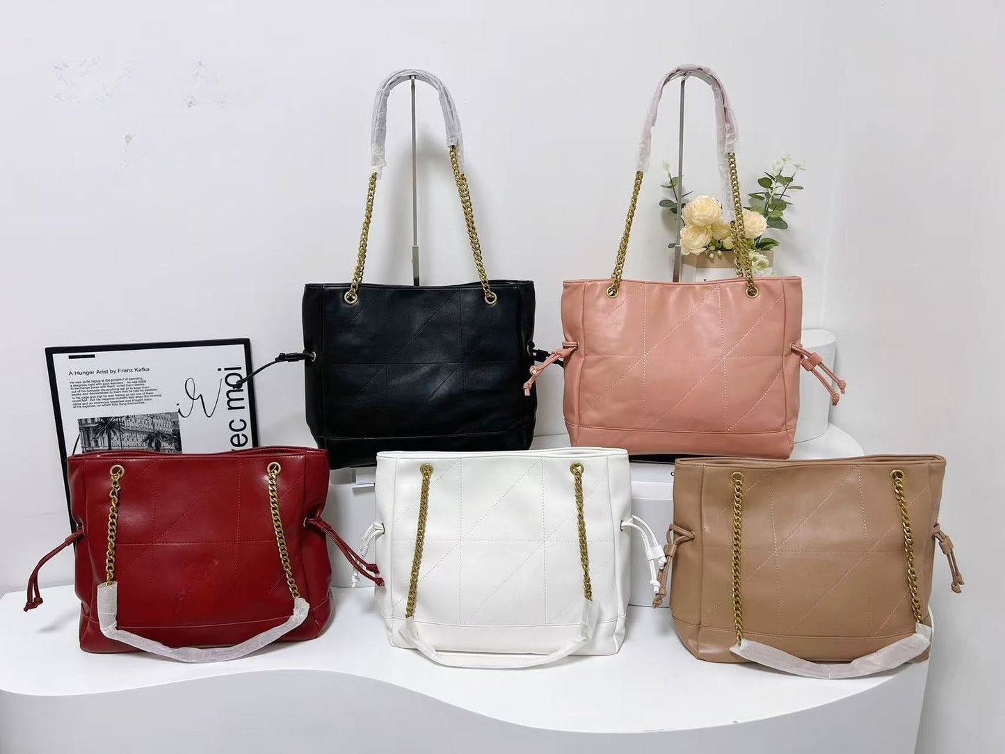 Women's New Fashion Joker Chain Shoulder Strap Large Capacity Shoulder Bag Handbag.