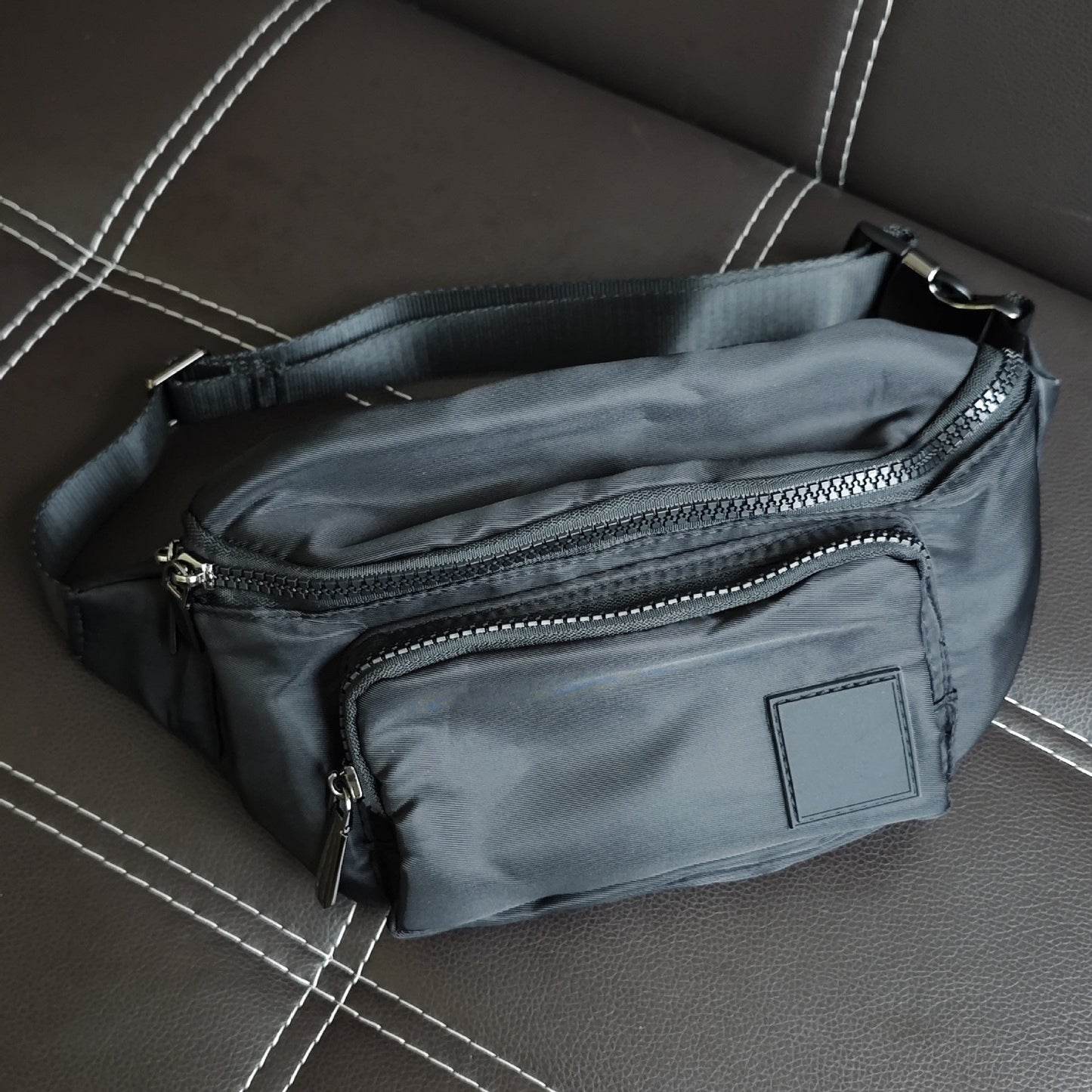 תיק ספורט חדש לגברים ולנשים, תלוי על כיס המותניים, תיק טלפון נייד רב תכליתי בעל קיבולת גדולה. 