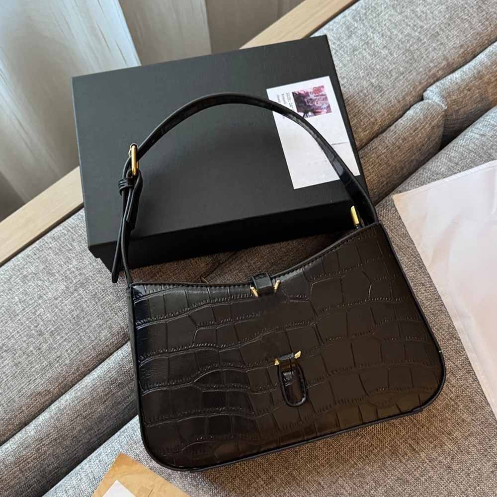 Women's New Fashion Joker Letter Accessories Adjustable Shoulder Strap Underarm Handbag With box