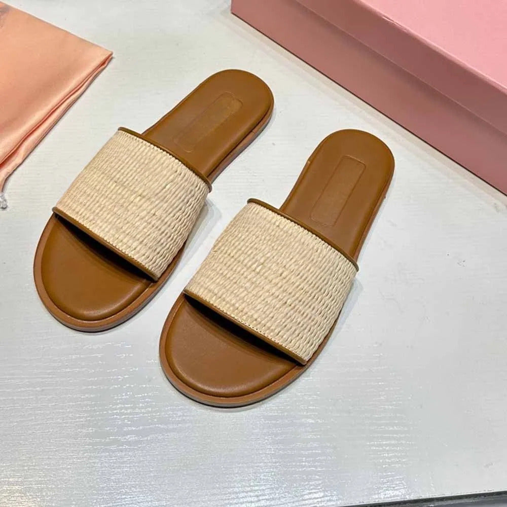 Women's New Casual Joker Holiday Style Letter Woven Flat-bottomed Thin-bottomed Beach Slippers