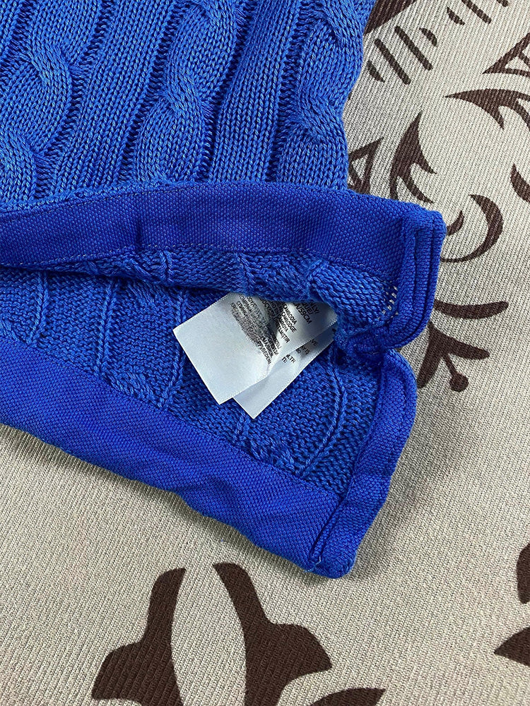 חולצת טי שירט סריגים עם דש רקום של ג'וקר לנשים