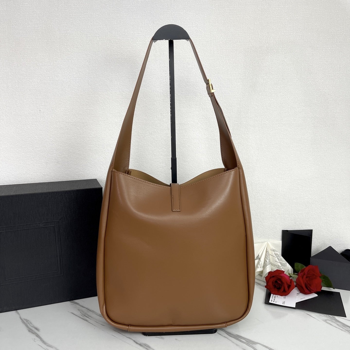 Women's New Joker Large Capacity Bucket Bag with Adjustable Shoulder Strap Shoulder Bag Underarm Bag